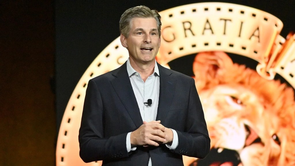 mike-hopkins-cinemacon