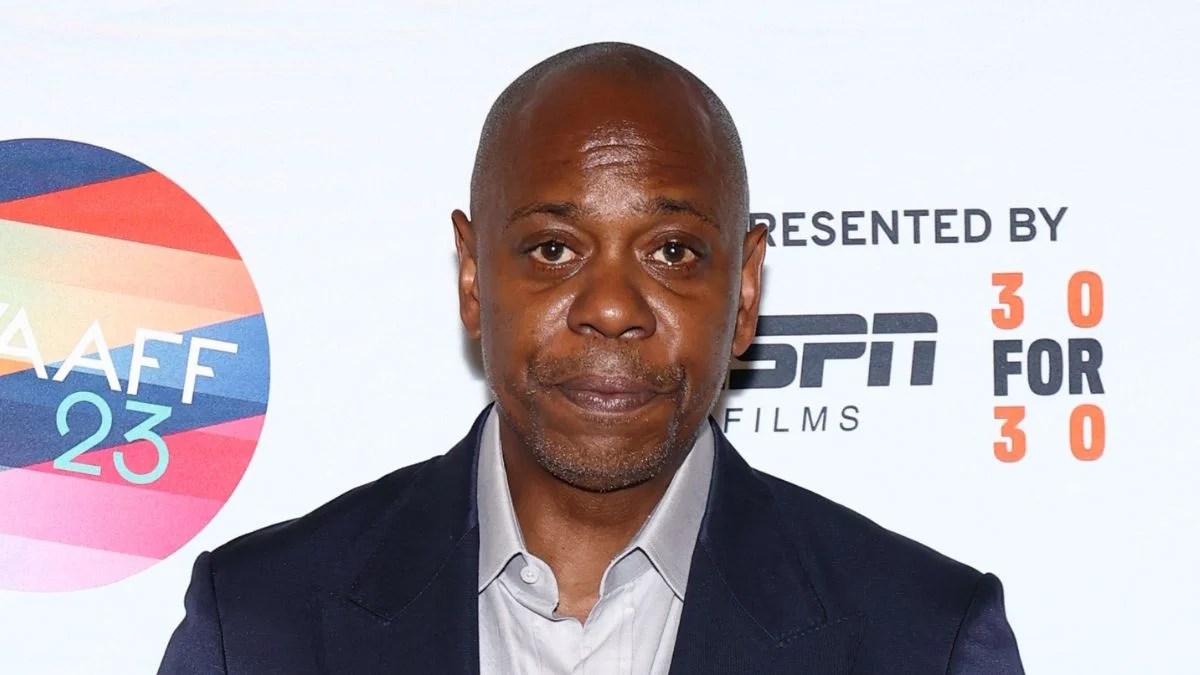 Dave Chappelle Roasts American Attacks on Free Speech at Saudi Arabia Comedy Fest: ‘It’s Easier to Talk Here’