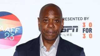 Dave Chappelle Roasts American Attacks on Free Speech at Saudi Arabia Comedy Fest: ‘It’s Easier to Talk Here’