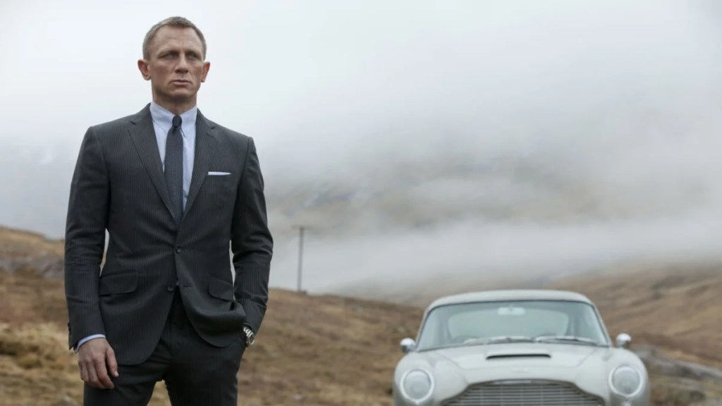 skyfall-daniel-craig