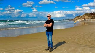 TIFF Admitted Pulling Oct. 7 Documentary Was a ‘Mistake,’ Director Barry Avrich Says | Video